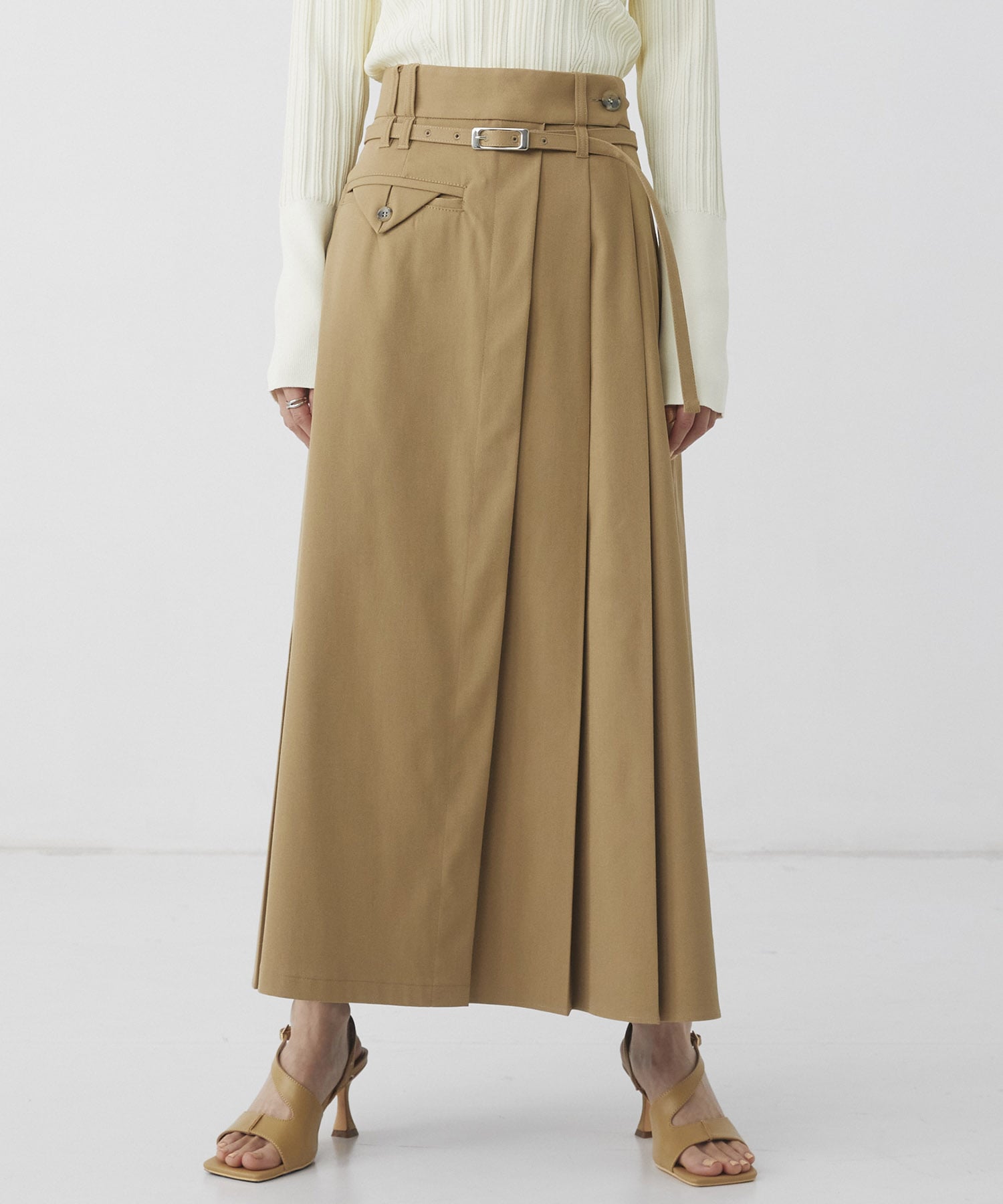 アシンメトリータックプリーツスカート