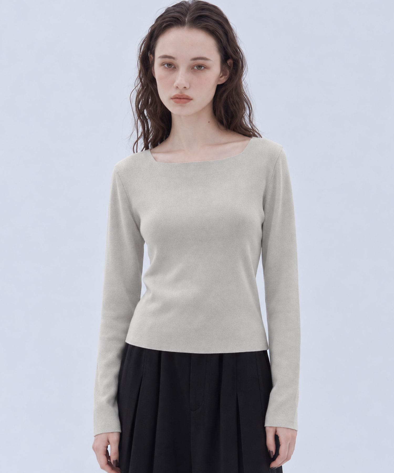 〈一部店舗限定〉18Gスクエアニット