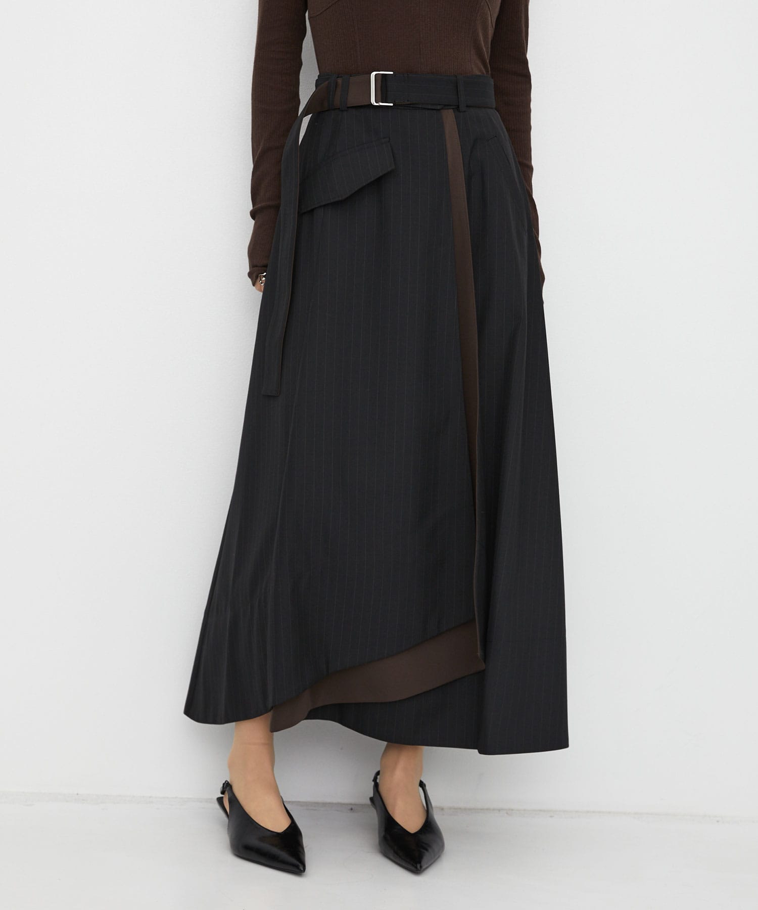 〈WEB限定カラー｜数量限定〉ステップラップフレアスカート