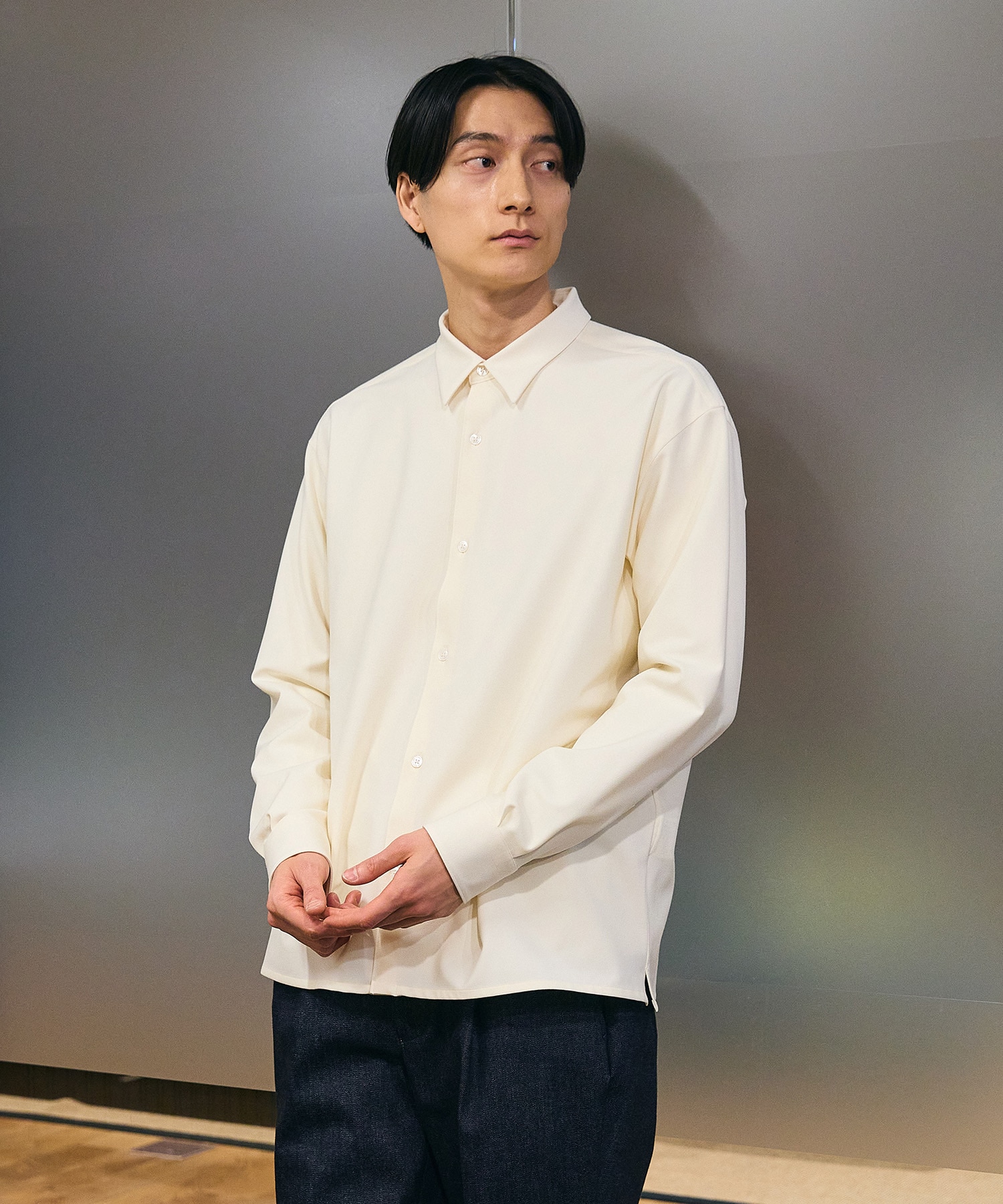 UNITED TOKYO SHIBORI ツイストシャツ定価は47300円です