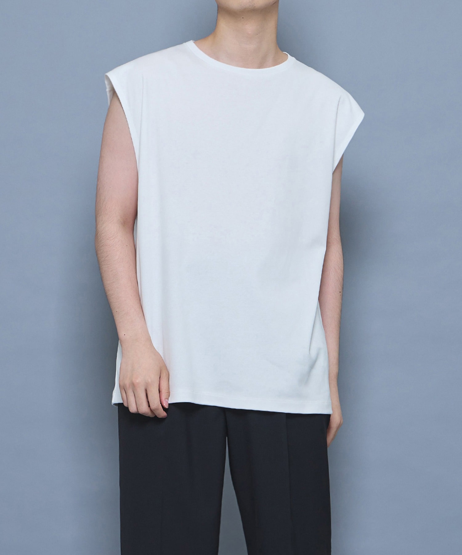 テクノラマノースリーブTシャツ