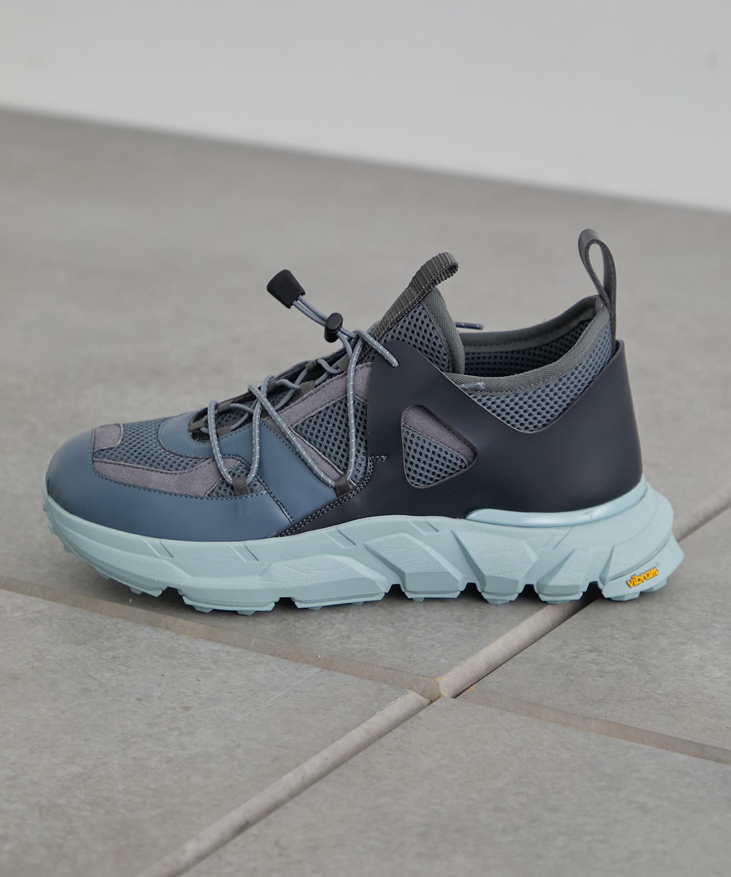 〈残りわずか〉Vibram sole スニーカー