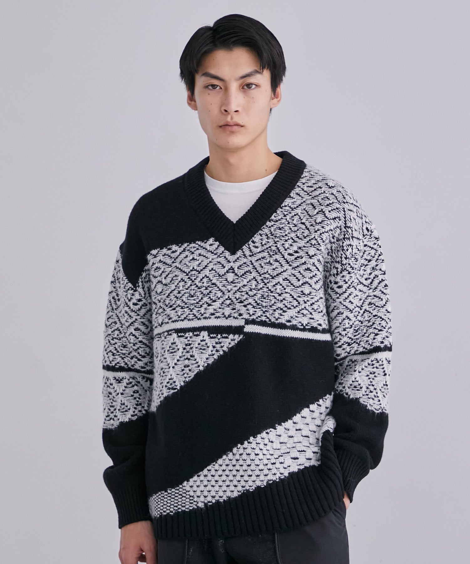 KOMONランダムパターンニット