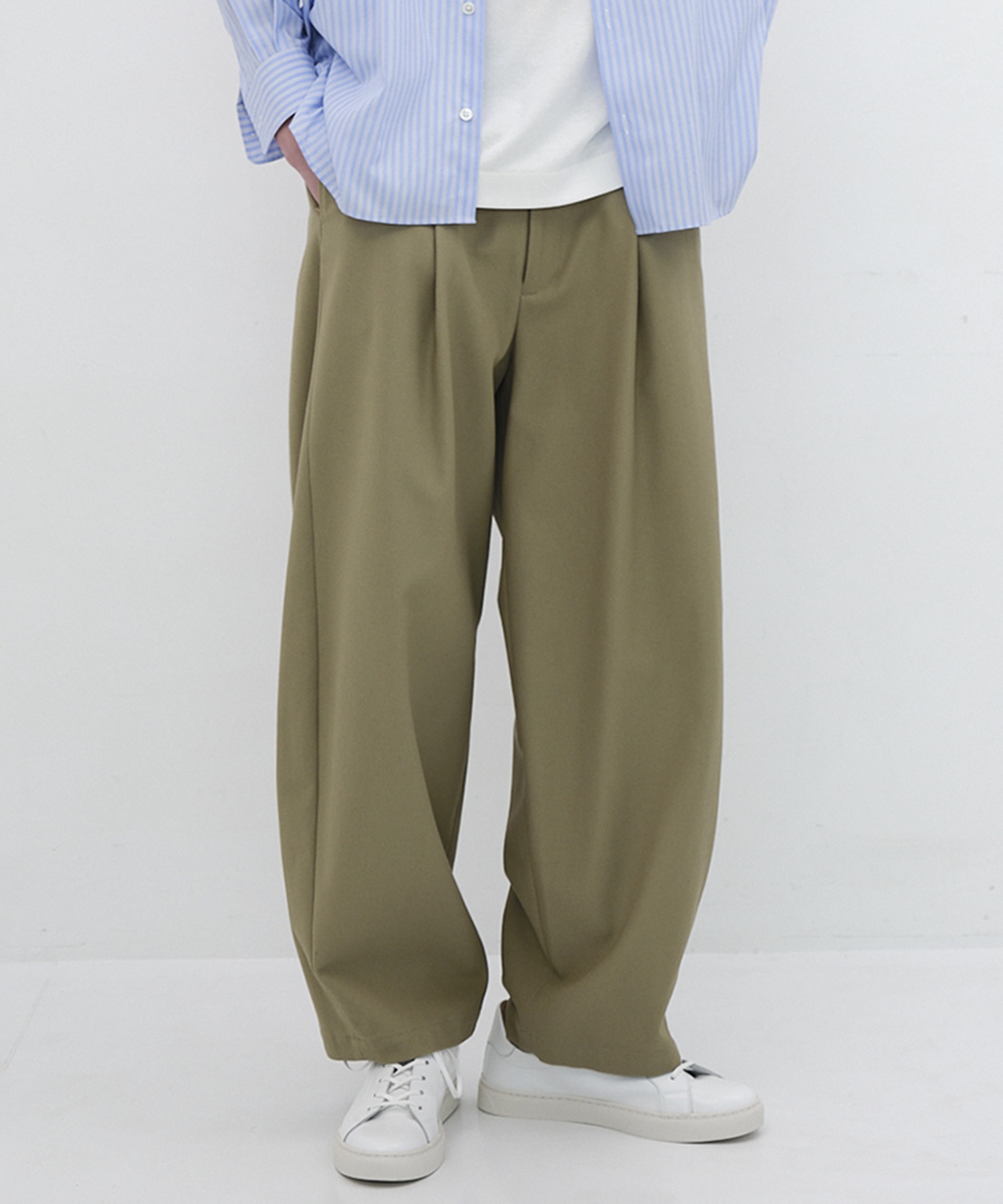 ハイツイスト バレルチノパンツ