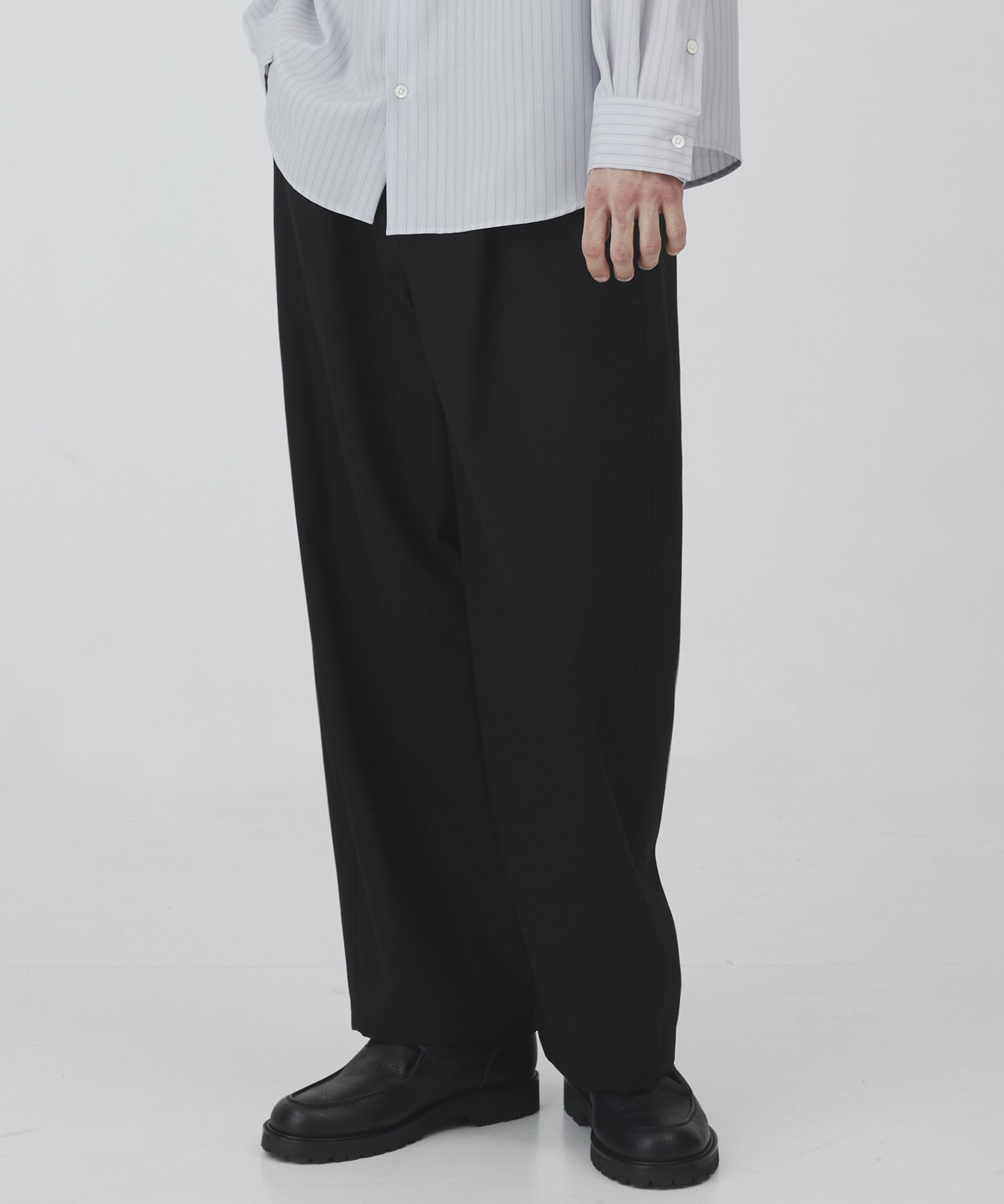 〈2026SS｜残りわずか〉ハイツイスト バレルチノパンツ