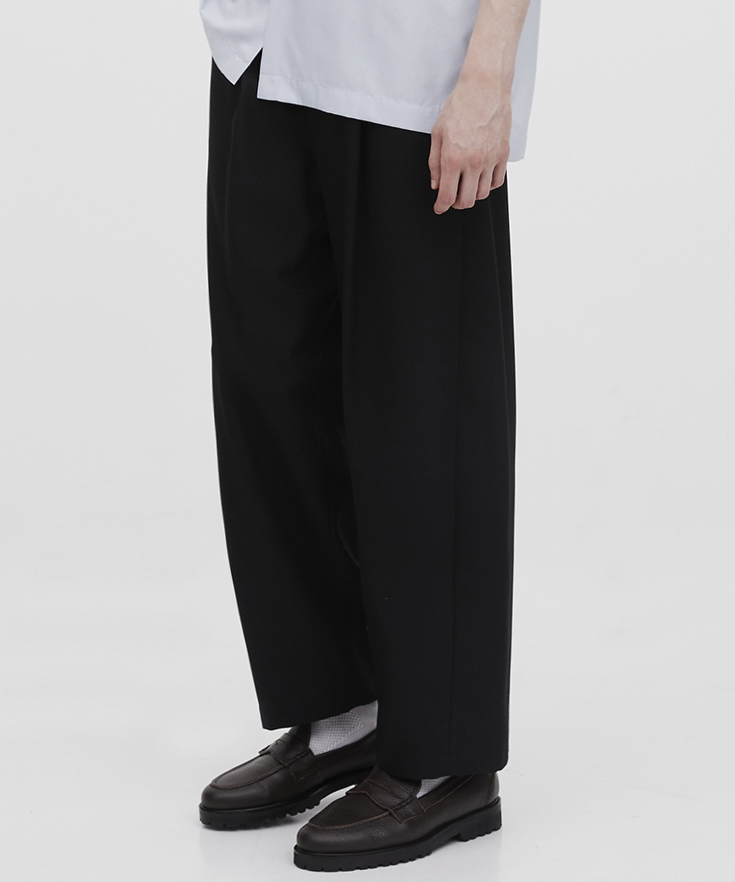ハイツイスト バレルチノパンツ