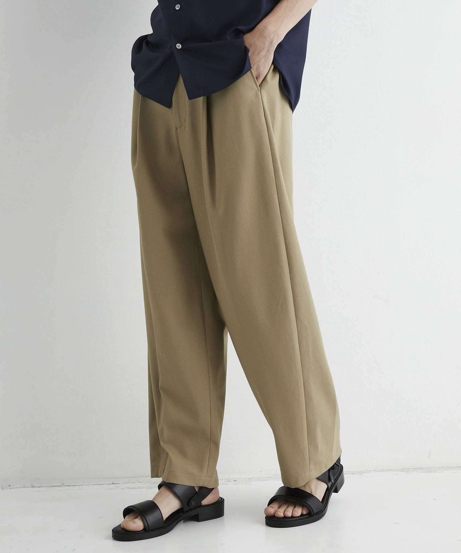 ハイツイスト バレルチノパンツ
