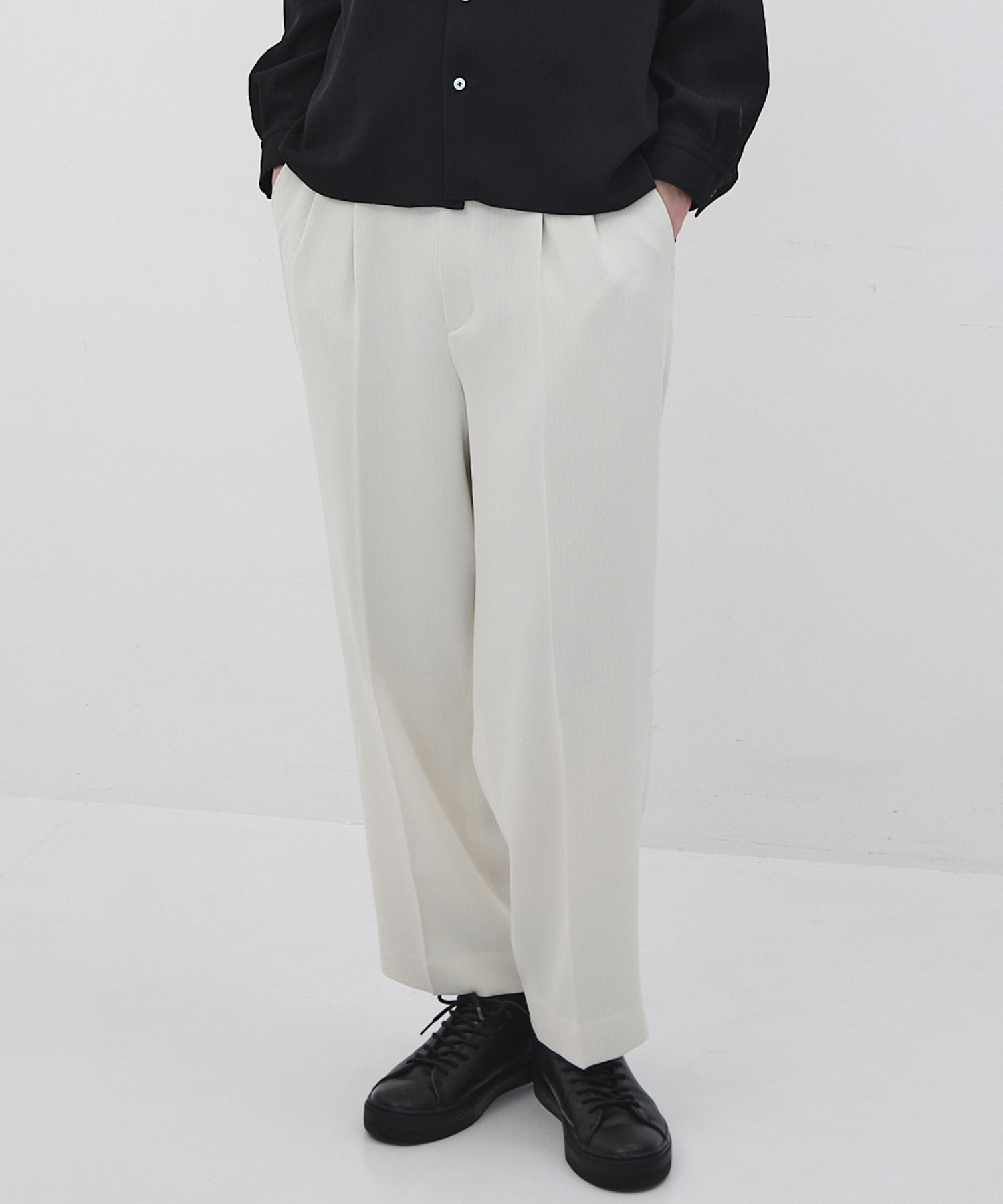 COLD DRY PLEATS 2タックイージーパンツ