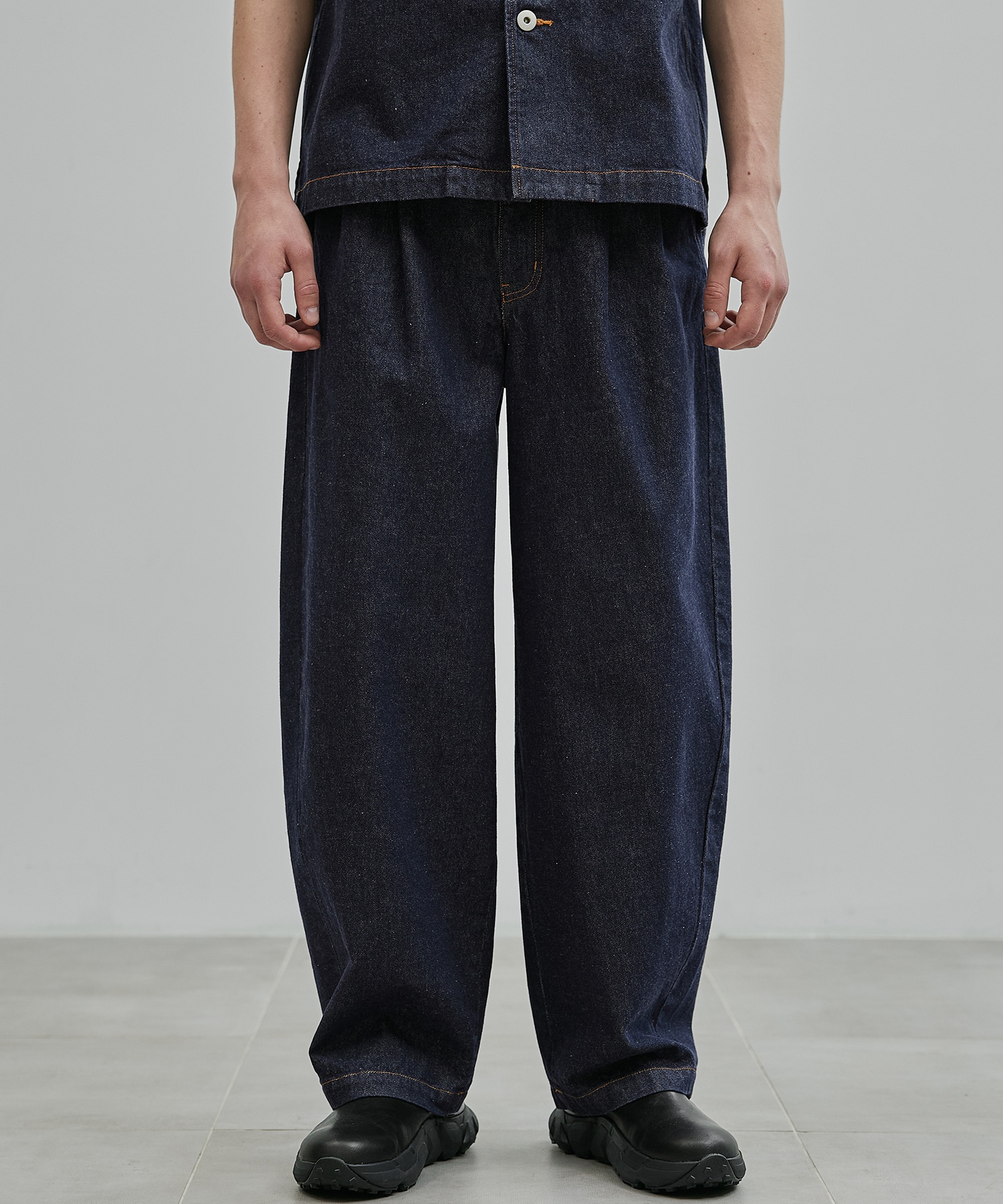 REACTIVE DENIM バレルパンツ