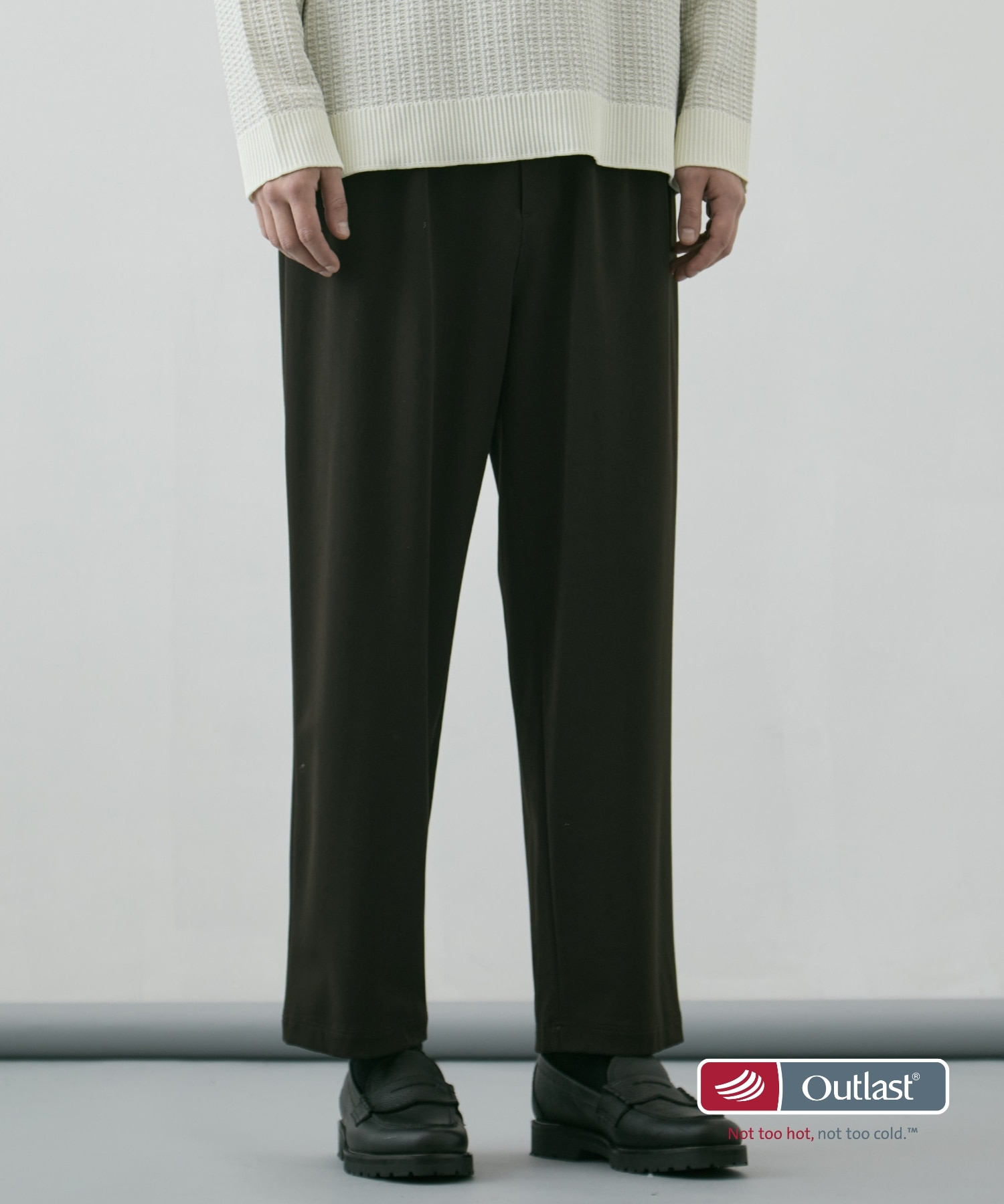 アウトラスト ストレートイージーパンツ