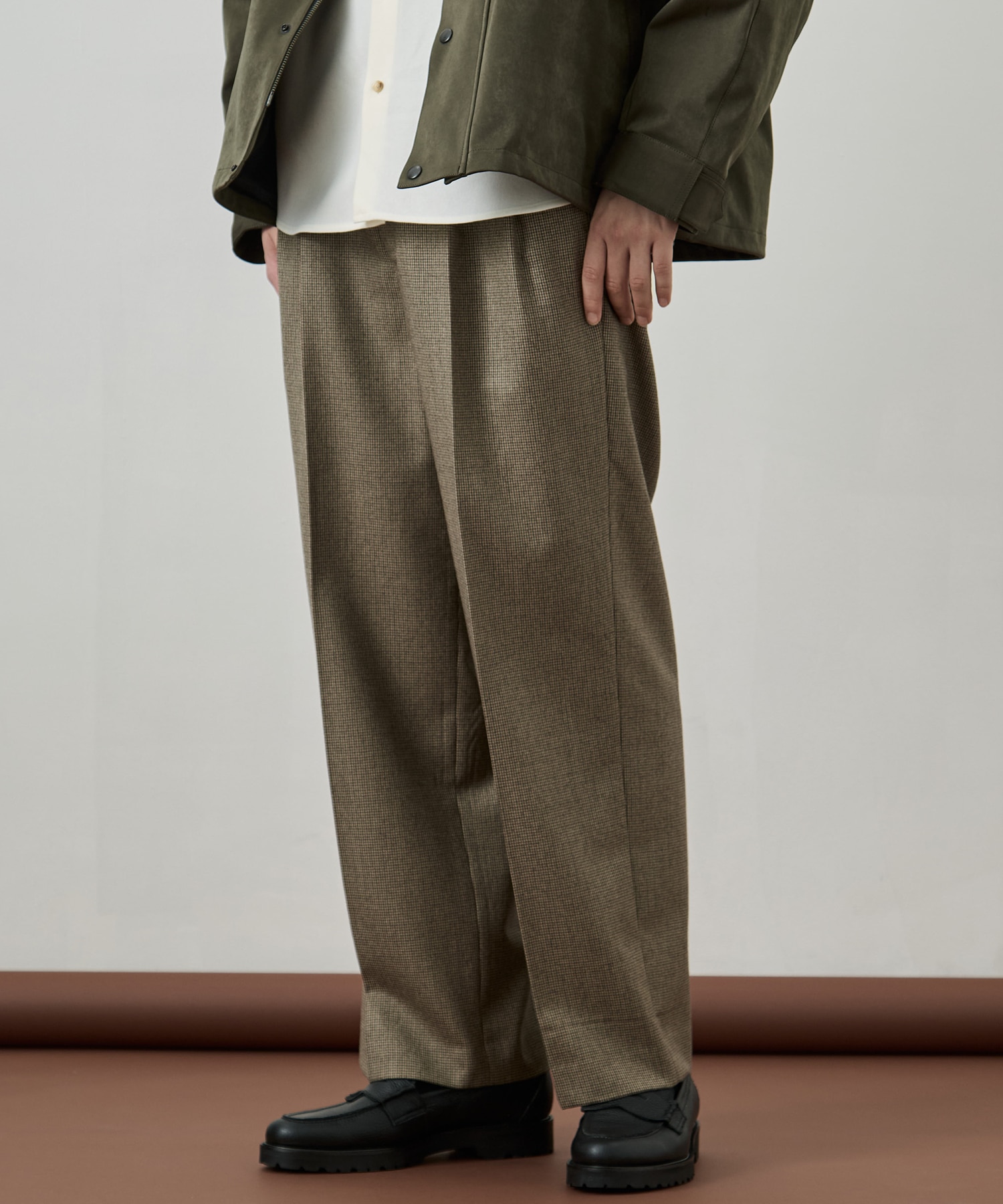 ウールフラノ  2タックストレートパンツ