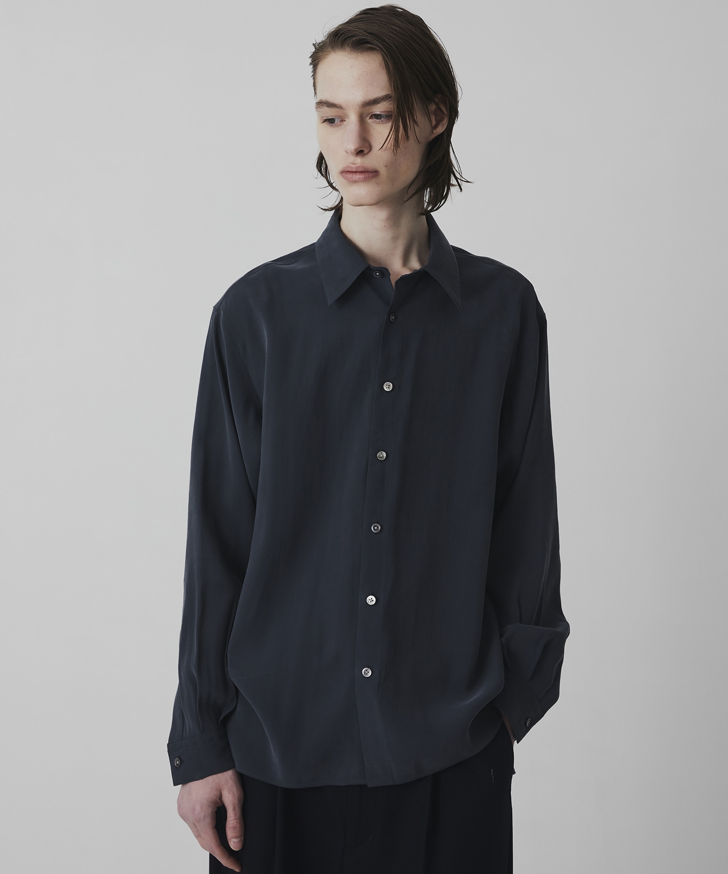 〈2026SS｜WEB限定〉フィブリルレーヨン リラックスシャツ