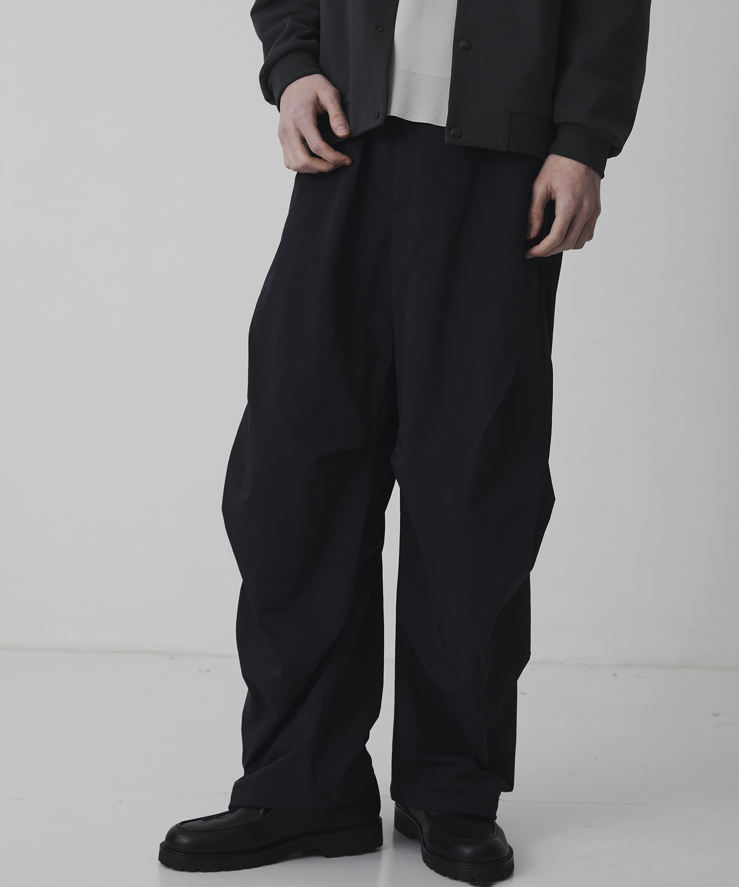 〈2026SS〉LIGHT DOLPHIN ワイドパラシュートパンツ