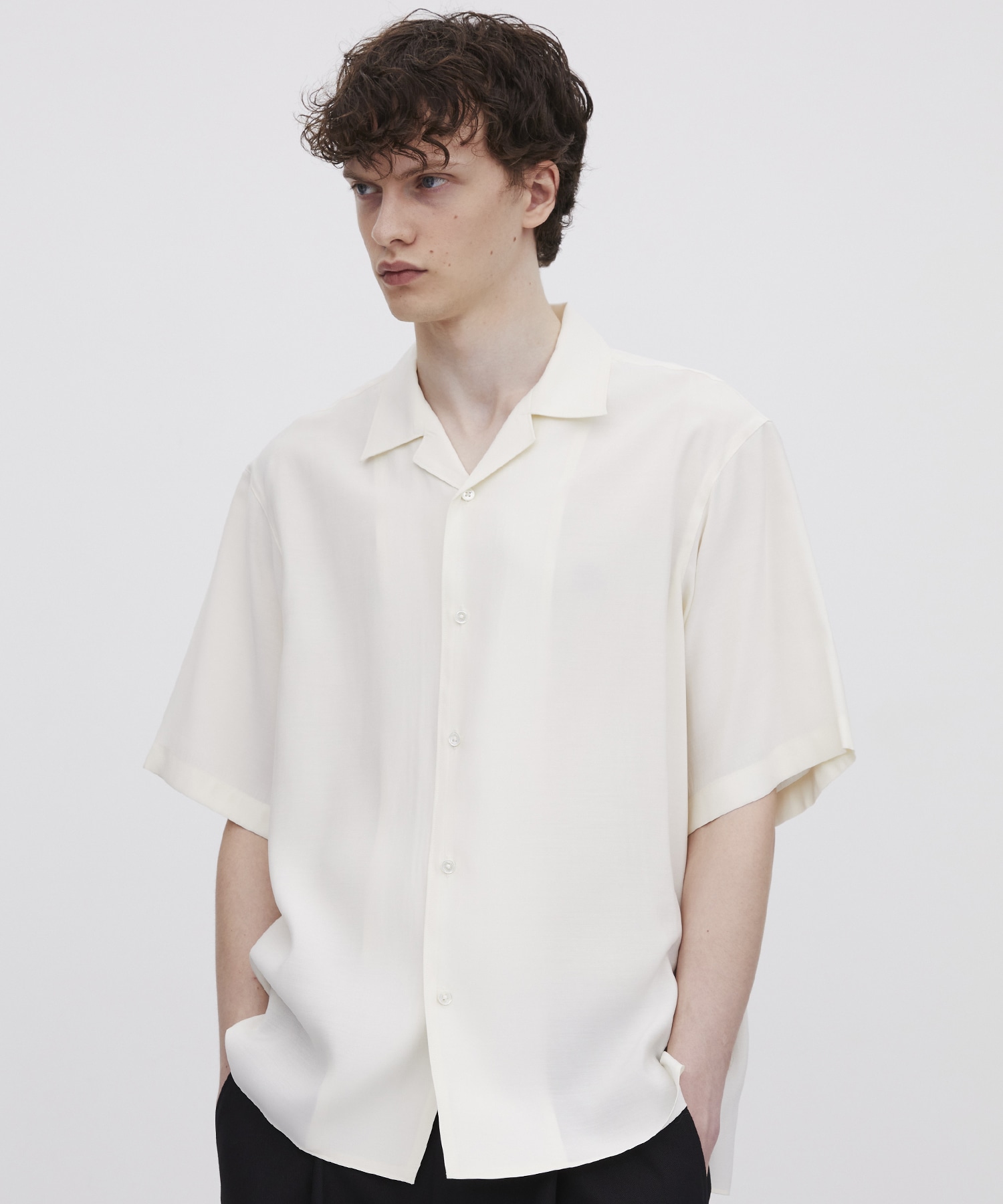 united tokyo MICRO WOOL リラックスポロ サイズ1 UNITED TOKYO（ユナイテッドトウキョウ） セーター ニット 「残り