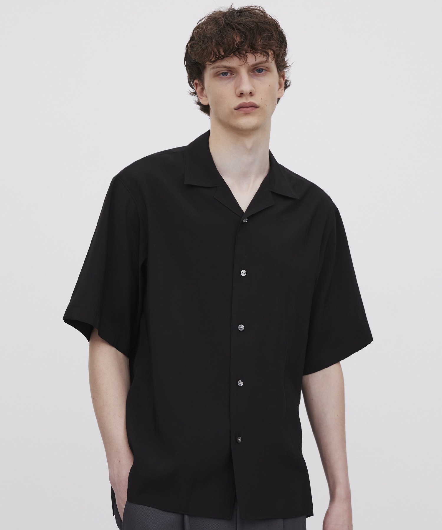united tokyo MICRO WOOL リラックスポロ サイズ1 UNITED TOKYO（ユナイテッドトウキョウ） セーター ニット 「残り