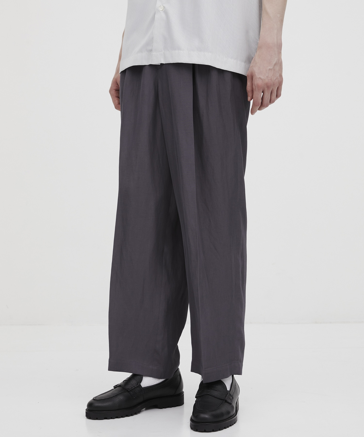 ヴィスコースリネン 3タックワイドパンツ
