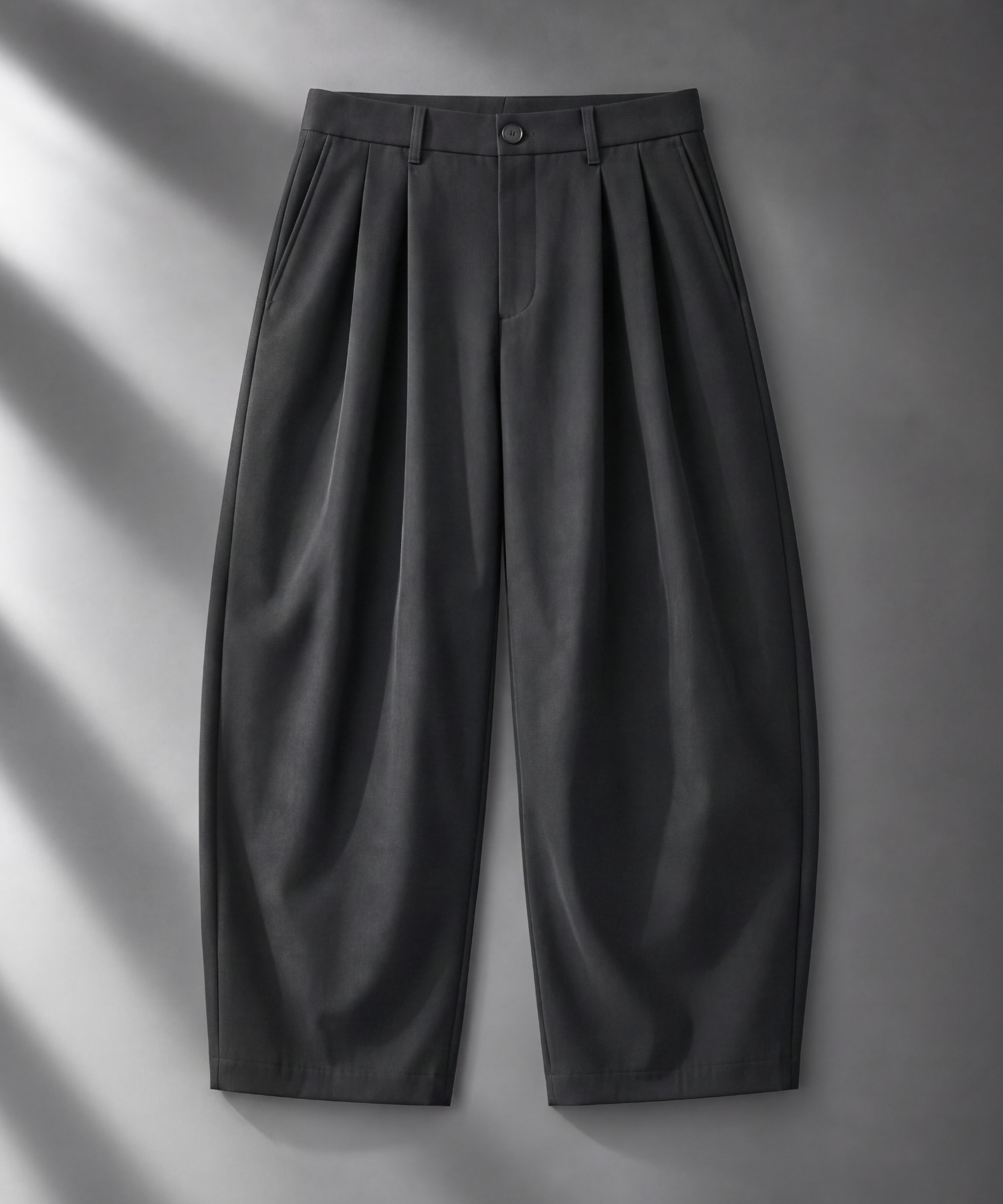 超撥水 WOOL GABARDINE 2タックバレルパンツ