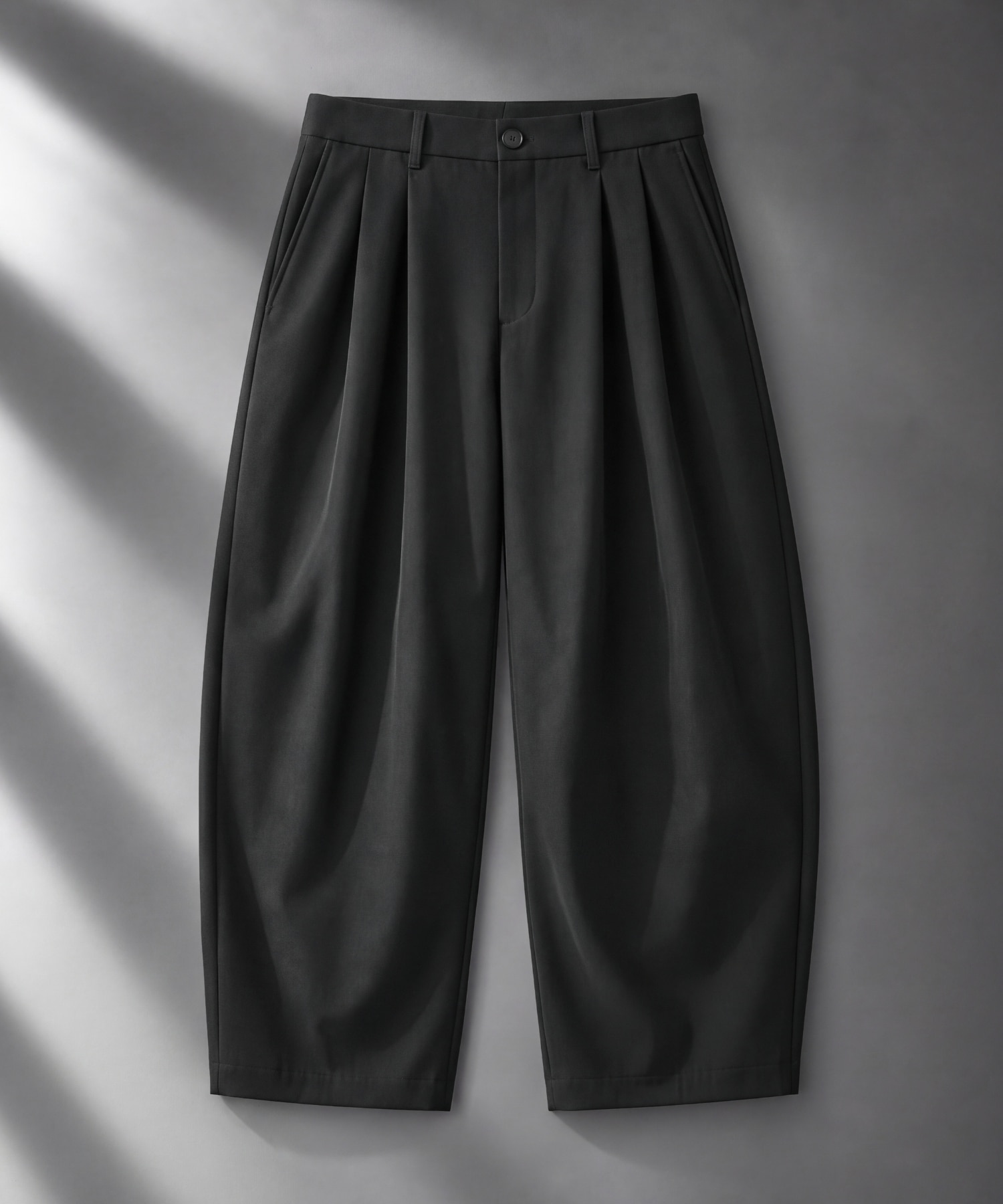 超撥水 WOOL GABARDINE 2タックバレルパンツ