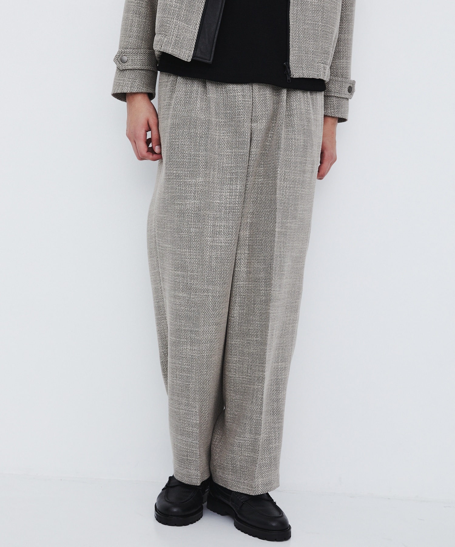 〈数量限定〉カルゼツイード 2タックワイドスラックス