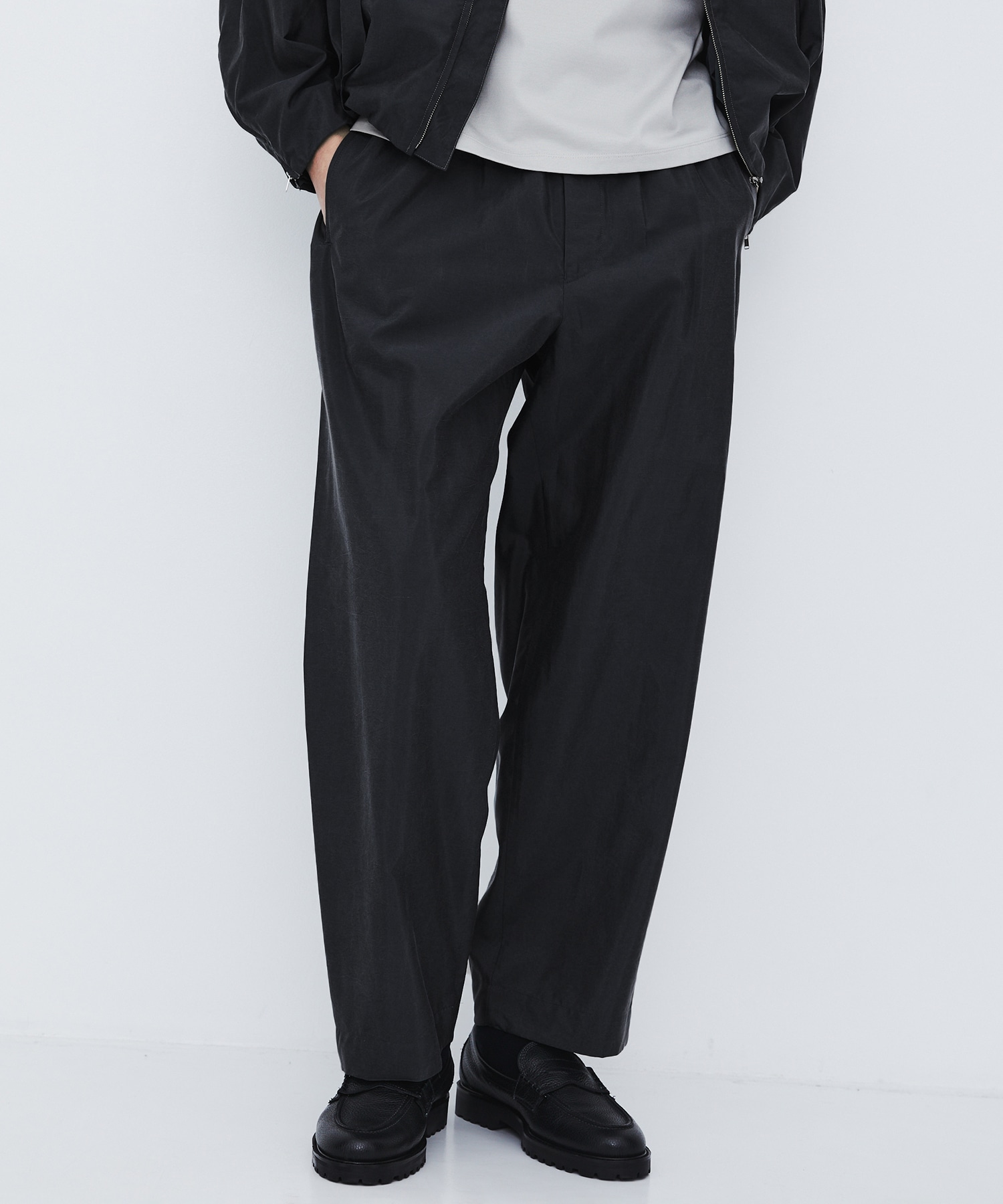 〈数量限定〉SILK NYLON EASY PANTS