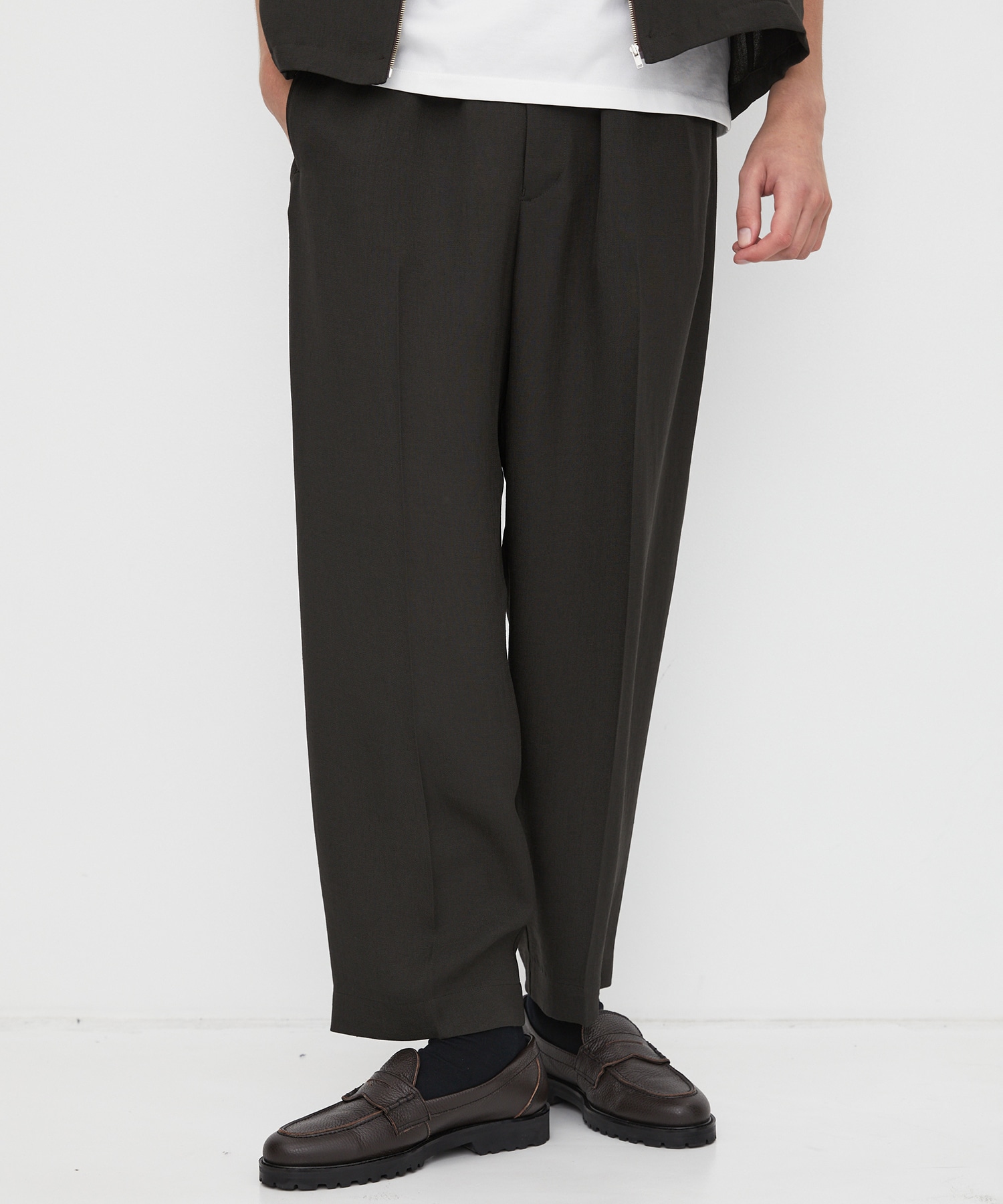 MODERN SILK LINEN シームレスイージーパンツ
