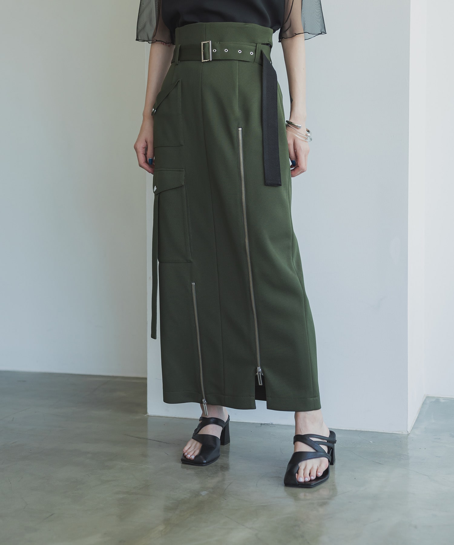 マキシジップスカート