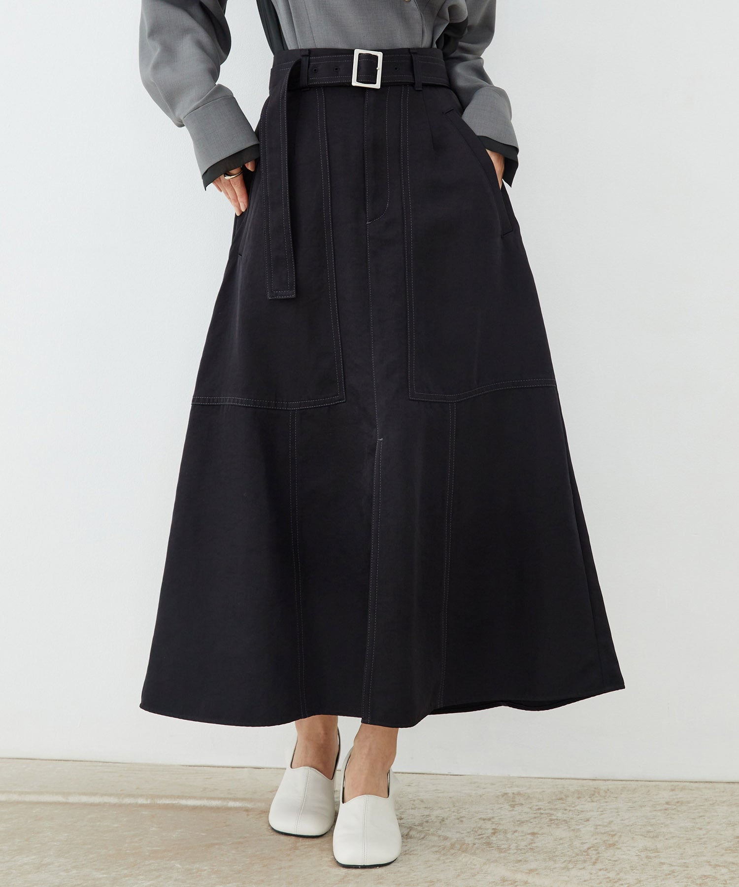 ステッチワークポケットスカート