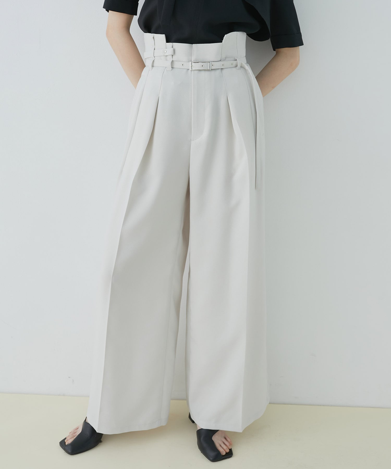 ACETATEベルトワイドパンツ