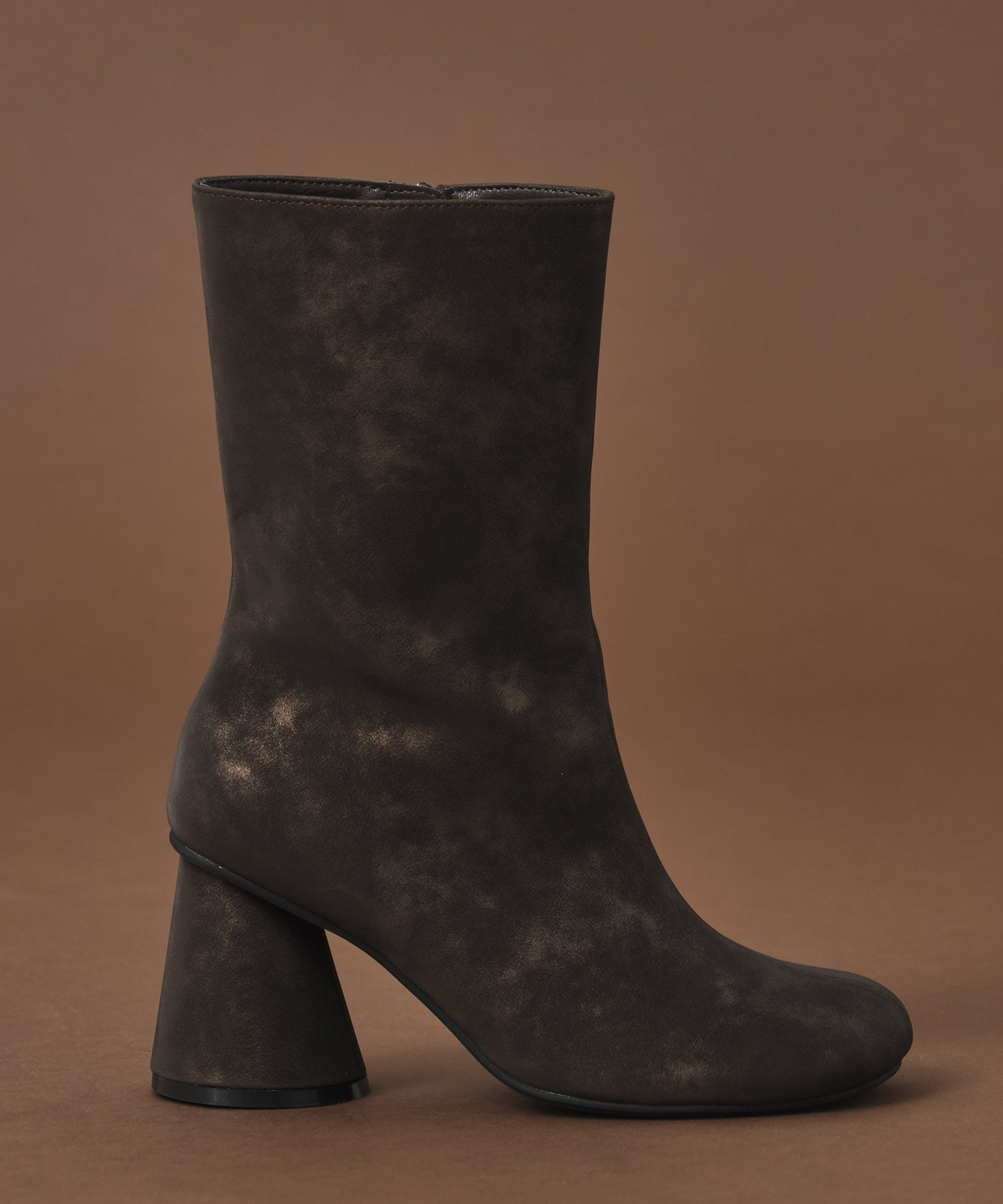 Cone Heel Round Boots