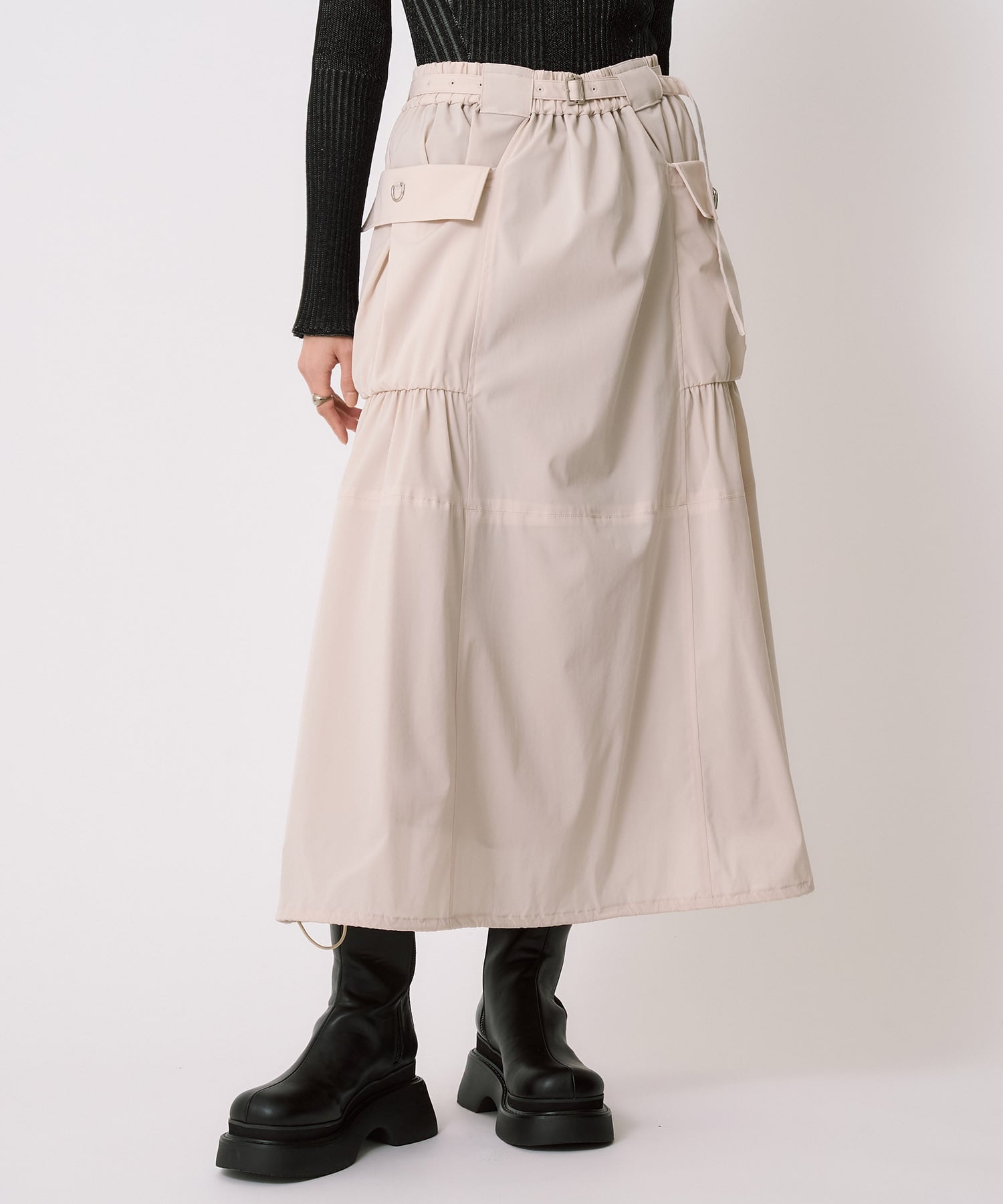 ドロストバルーンスカート