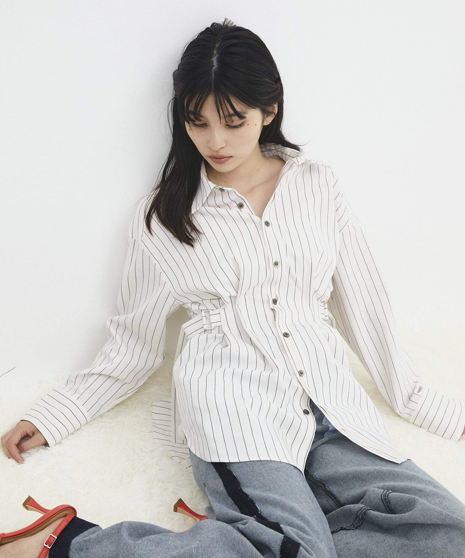 タックゴムシェイプベルトシャツ