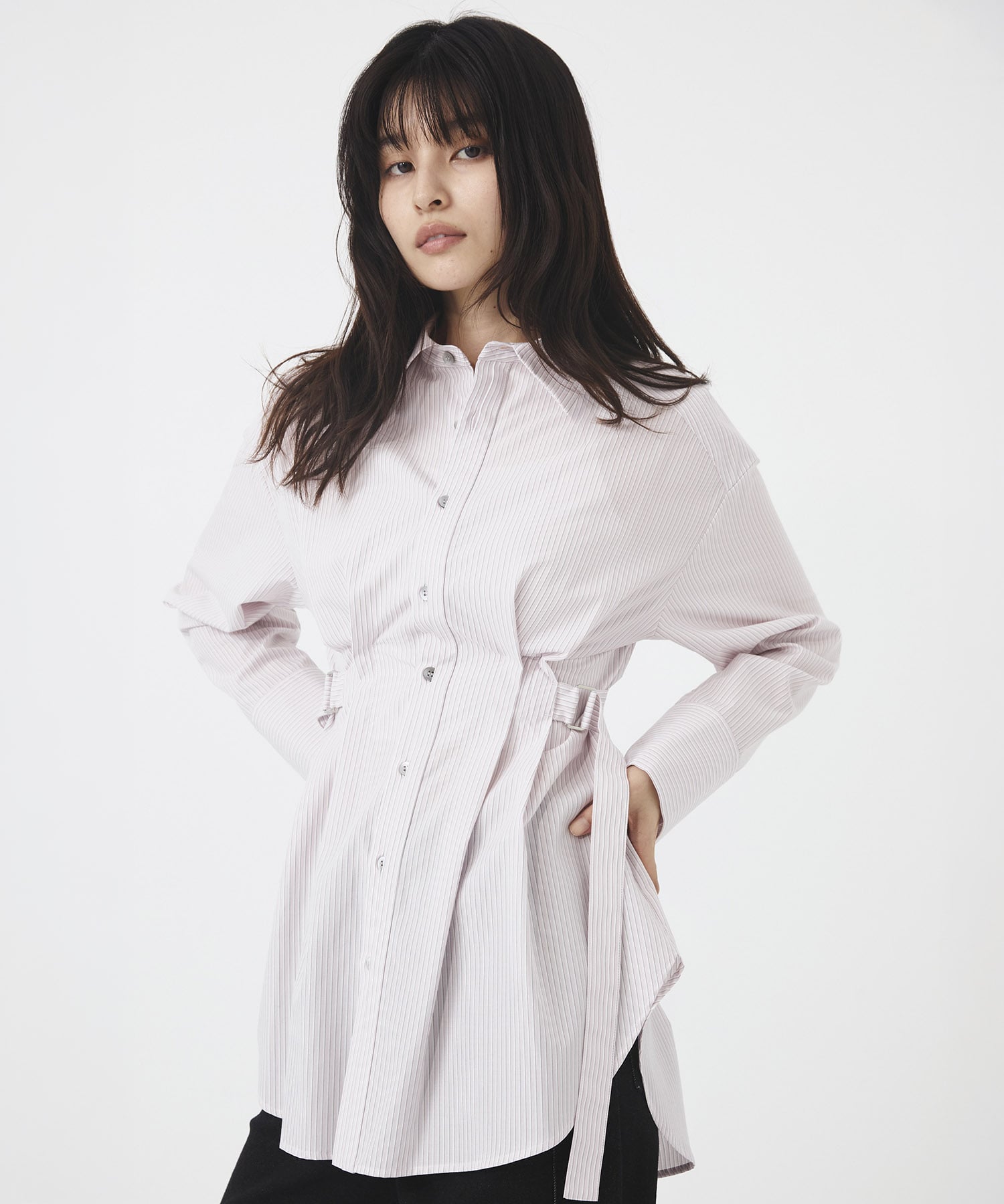 【限定30点｜WEB限定】タックゴムシェイプベルトシャツ