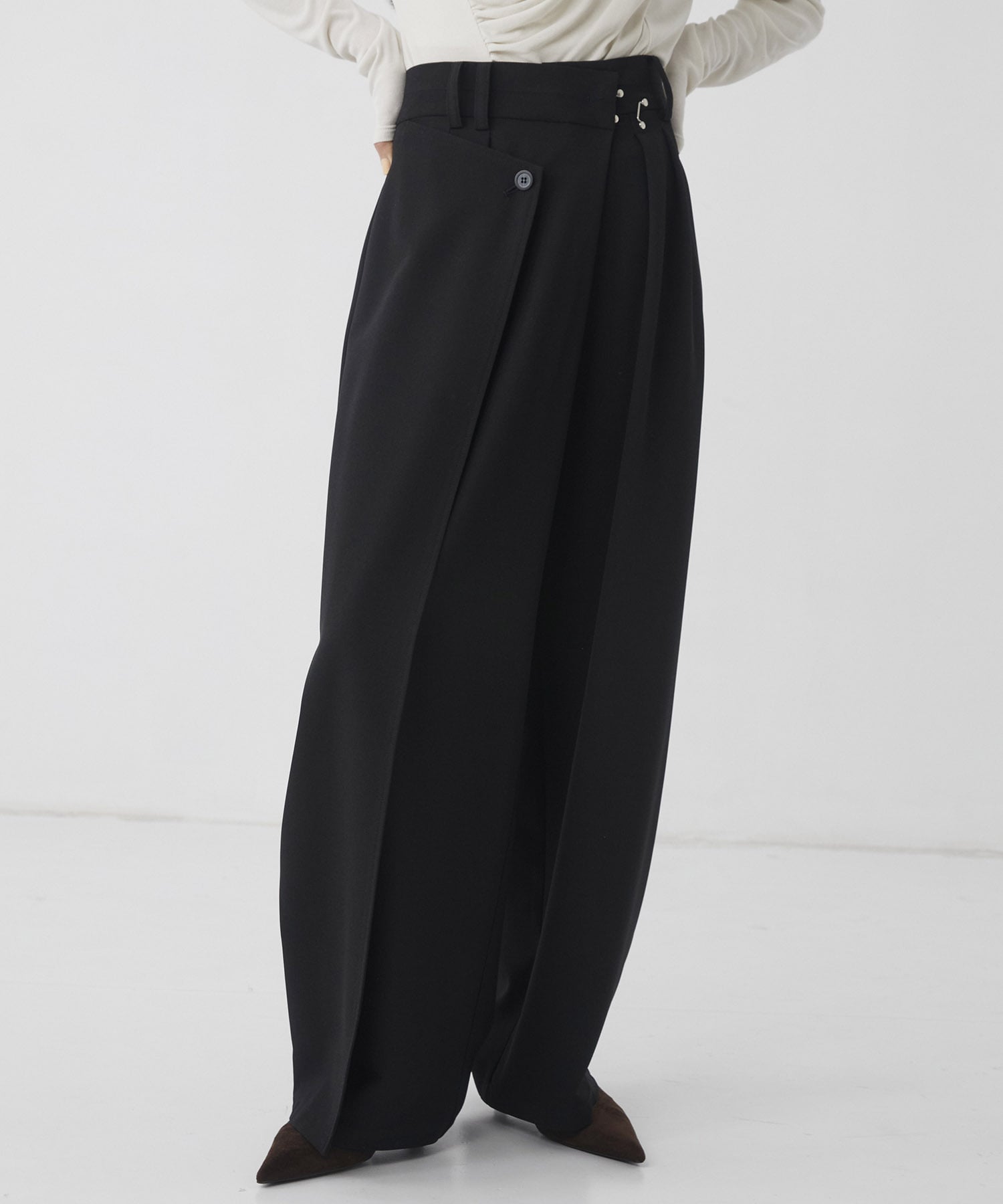 アシメタックホックワイドパンツ