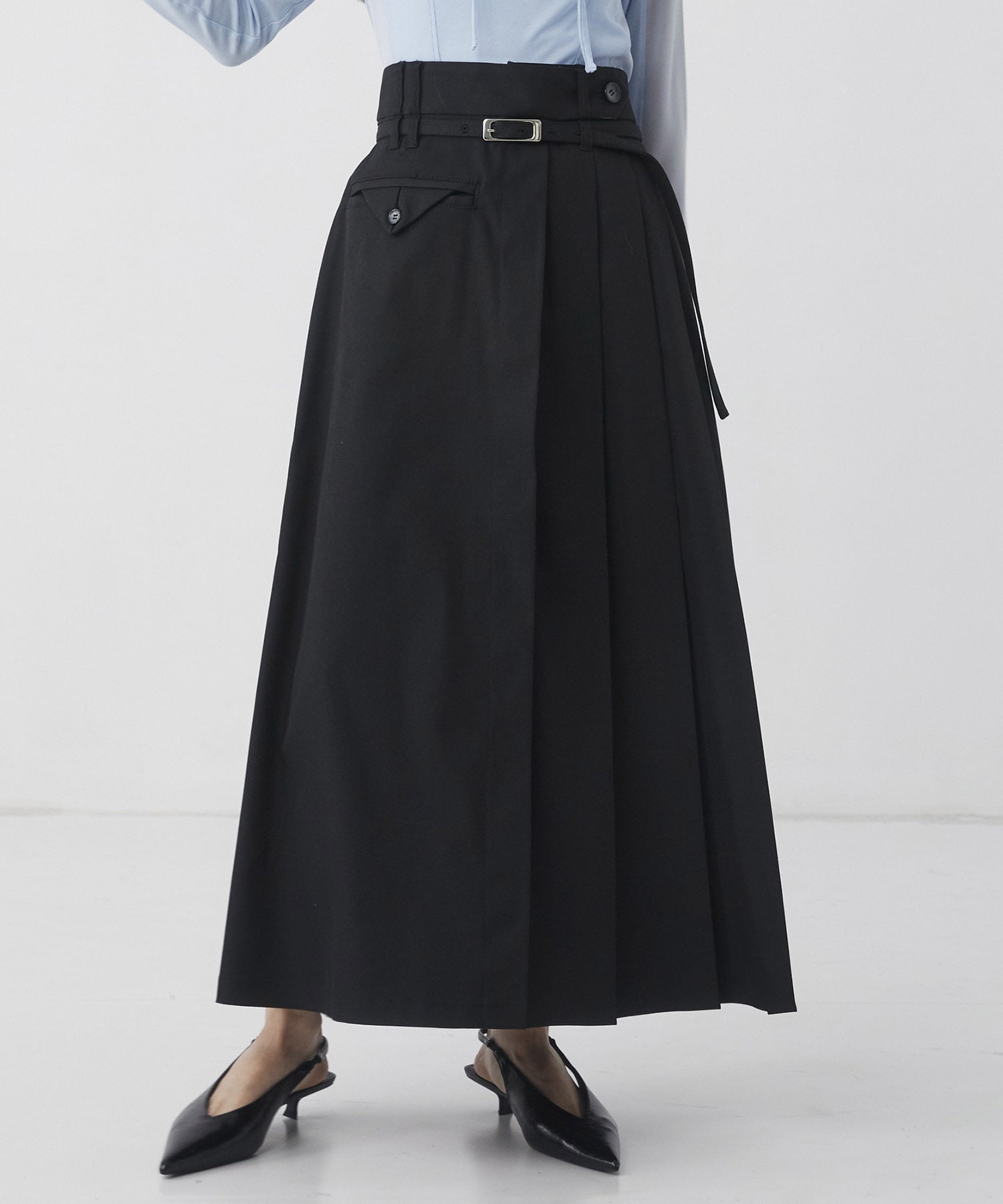 アシンメトリータックプリーツスカート