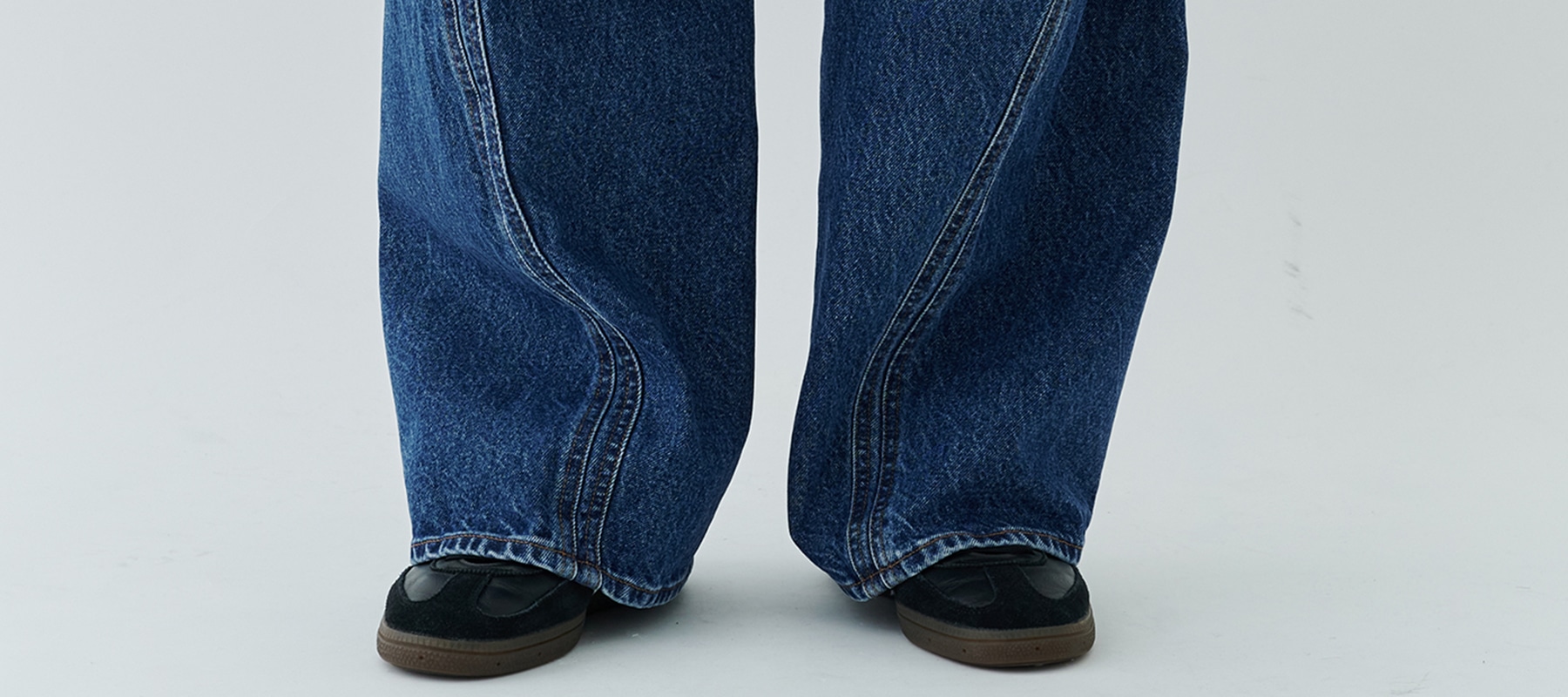 NVRFRGT - 【残りわずか】3D Twisted Wide Leg Jeans | ACRMTSM