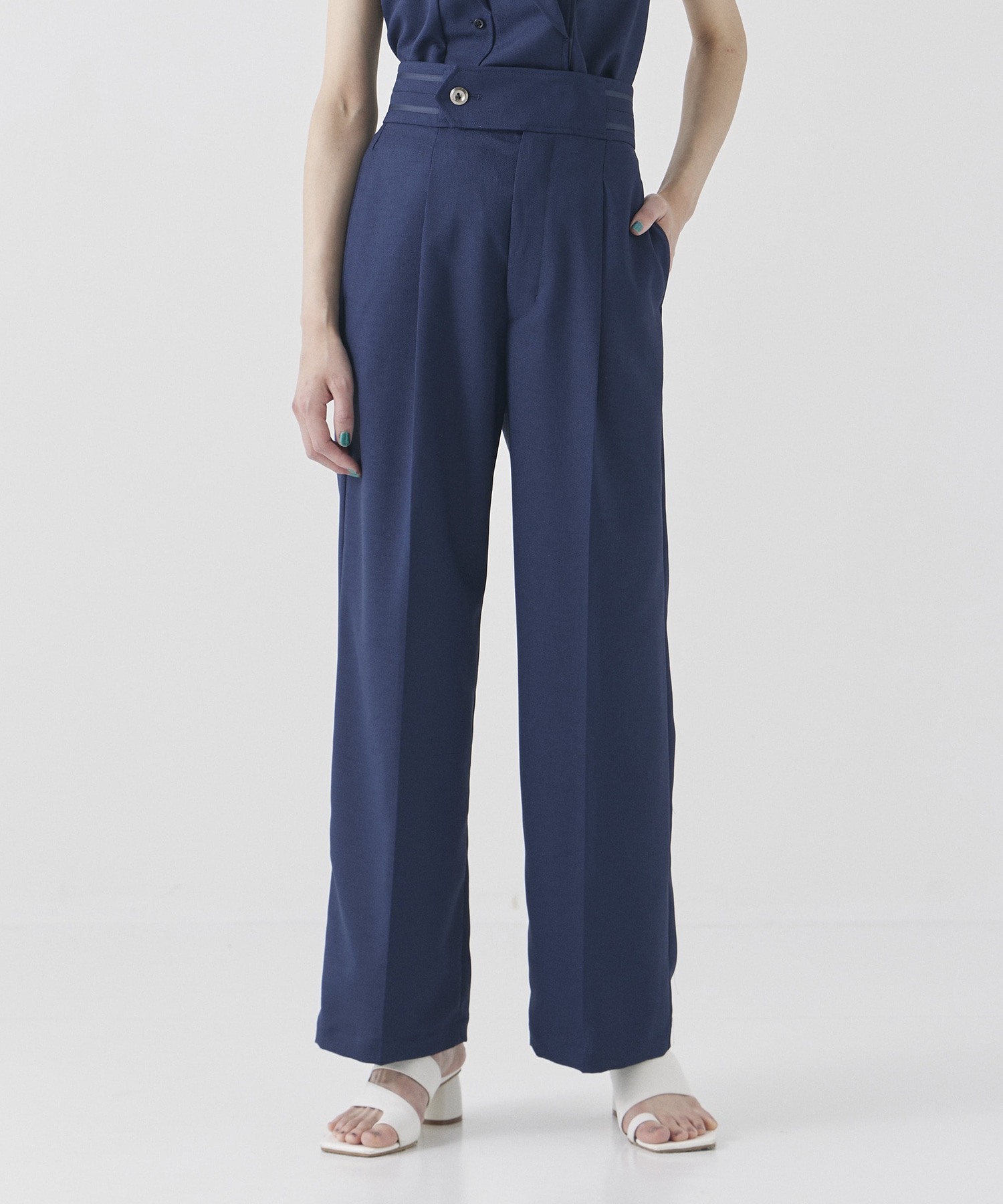美品☆UNITED TOKYO ポケットディテールパンツ　ブルー　青　サイズ2 PICK UP PANTS｜UNITED TOKYO ONLINE STORE